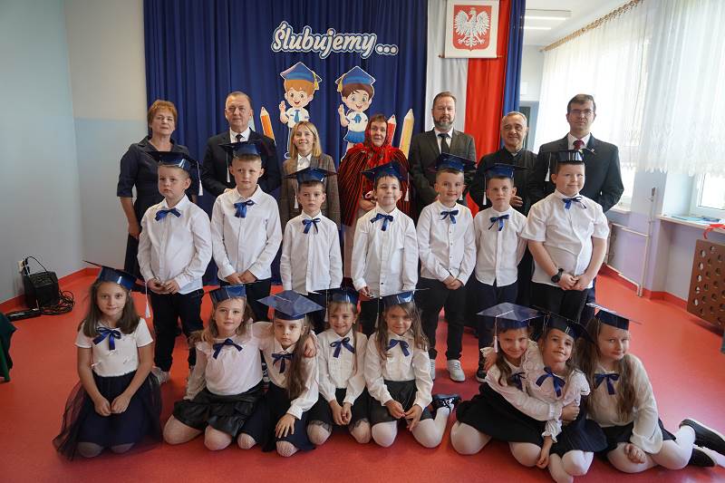 Ślubowanie pierwszoklasistów w Łukowej